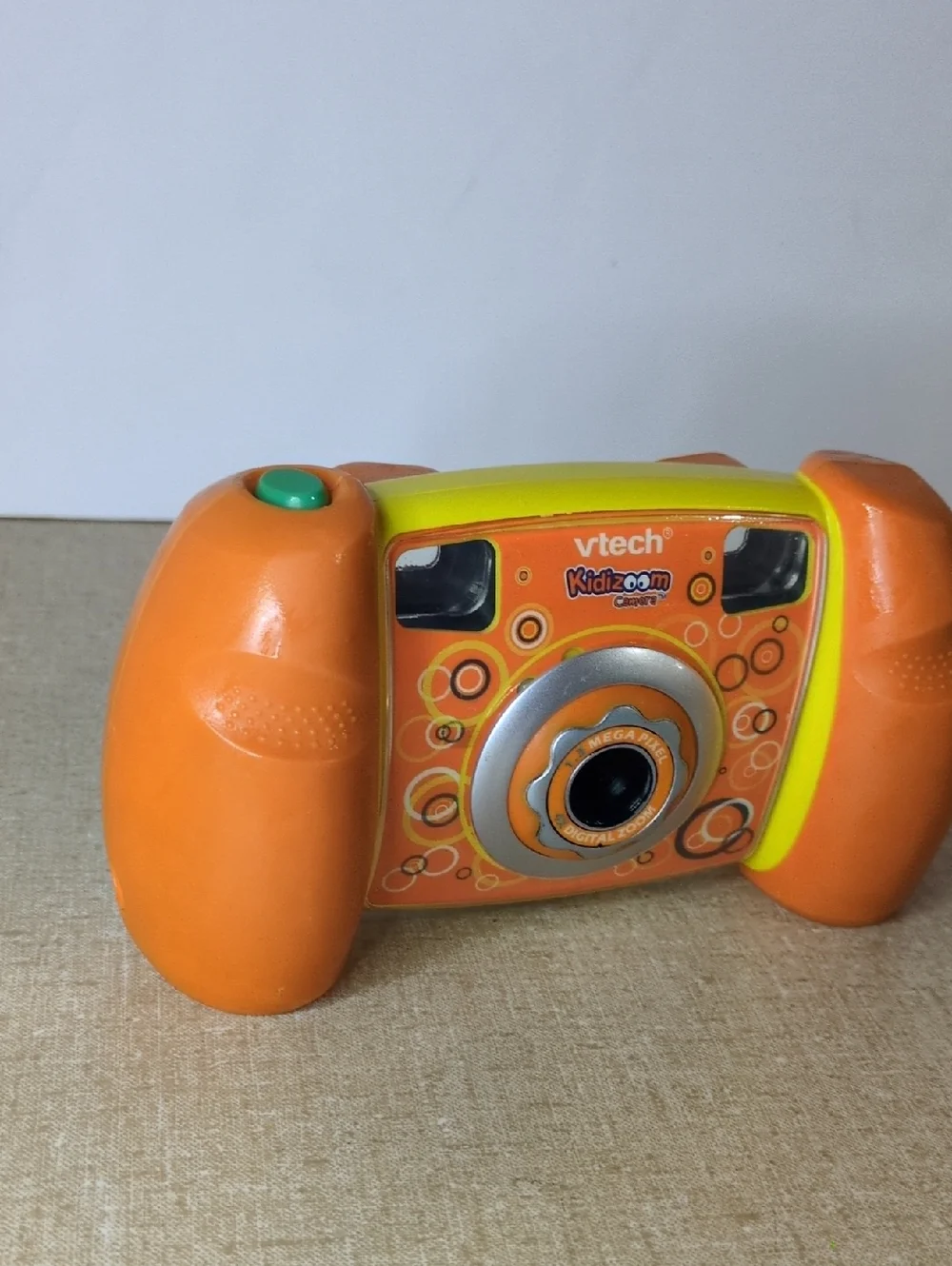 VTech Kidizoom Digital Camera 1.3 Mega Pixel 4x Digital Zoom WORKS Orange